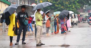 देश के कई राज्यों में भारी बारिश का अलर्ट, IMD ने जारी की चेतावनी