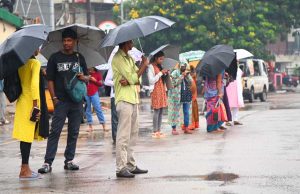 देश के कई राज्यों में भारी बारिश का अलर्ट, IMD ने जारी की चेतावनी
