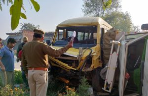 रायबरेली में दो स्कूल वाहनों की आमने-सामने टक्कर, छह से अधिक बच्चे घायल
