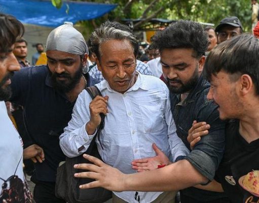 सोनम वांगचुक के समर्थन में आंदोलन तेज, संसद मार्च के बाद सुरक्षा बढ़ाई गई