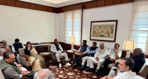 मानसून सत्र से पहले सर्वदलीय बैठक में विपक्ष का वॉकआउट