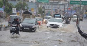 उत्तराखंड में भारी बारिश का अलर्ट, कई जिलों में स्कूल बंद